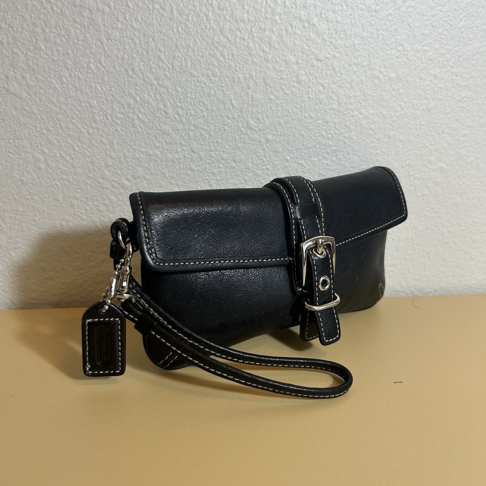 Coach Vintage Black Leather Buckle Wristlet Clutch Silver Buckle W Tag - Picture 3 of 12
